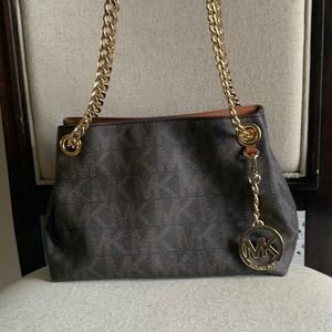MICHAEL Kors handbag with gold chain
